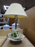 VINTAGE CERAMIC TABLE LAMP; CREAM COLORED PLEATED BELL SHAPED SHADE SITTING ON A HAND PAINTED BODY