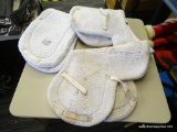 LOT OF FLEECE SHOW PADS; THIS LOT INCLUDES THREE WHITE FLEECE SHOW PADS, INCLUDING ONE TOKLAT WOOL