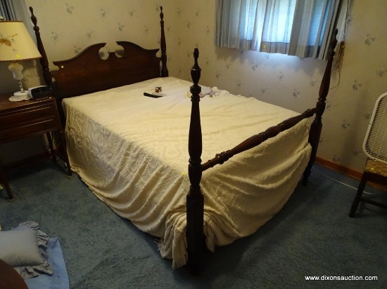 (MBR) MAHOGANY FOUR POSTER BED; SOLID MAHOGANY FULL SIZE BED WITH WOODEN RAILS AND BROKEN ARCH