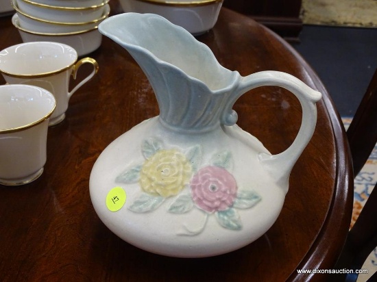 HULL POTTERY EWER; HULL ART POTTERY MAGNOLIA EWER. MEASURES 7 IN X 5 IN. IS IN VERY GOOD CONDITION.