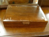 VINTAGE WOODEN SILVERWARE CHEST BY NAKEN'S; FEATURES SILVERWARE LINER, WOODEN HANDLE, AND IS TARNISH