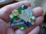 bc44 2007 Dracut Dirt Dogs Cooperstown Youth Little League Dream Team Trading Pin This is a Youth