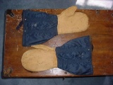 1950s US Air Force Type N-4A Air Crew Mitten Style Gloves with Wool Inserts Scarce matching pair of