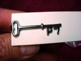 Unique Silver Tone P7 Skeleton Key Mans Tie Bar Clasp . Interesting man's tie bar clasp. The clasp