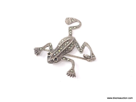 STERLING AND MARCASITE FROG BROOCH; OUTSTANDING VINTAGE STERLING AND MARCASITE BROOCH. MEASURES 1