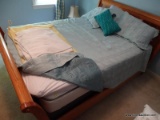 (UPBR2) FULL SIZE MATTRESS AND BOX SPRINGS; IS IN VERY GOOD CONDITION AND INCLUDES LINENS ON THE