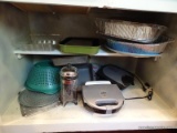 (KIT) CONTENTS OF LOWER CABINET; INCLUDES A COFFEE PRESS, A COLANDER, SALTON PANINI MAKER, ALUMINUM
