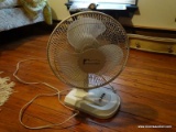 (BR2) OSCILLATING TABLE FAN; WEXFORD TABLE FAN WITH 3 SPEED SETTINGS. HAS NOT BEEN TESTED.