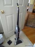 (BR1) VACUUM; HOOVER LINX CORDLESS VACUUM CLEANER WITH BATTERY AND CHARGER