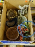 BOX LOT OF AQUARIUM AND TERRARIUM ITEMS; 7 PIECE LOT TO INCLUDE 5 ASSORTED WATER DISHES/POOLS FOR