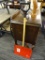 ACE SNOW SHOVEL; ACE STEEL SNOW SHOVEL 18 IN SHOVEL. LIGHTLY USED.