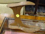 VINTAGE CAST IRON SHOE FORM; VINTAGE UNBREAKABLE HANDY COBBLER'S CAST IRON DOUBLE ENDED SHOE FORM.