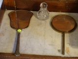 (DR) LOT OF METAL HAND HELD MIRRORS; 2 PIECE LOT OF HAND HELD MIRRORS TO INCLUDE A ROUND 2 SIDED