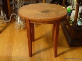 (DR) WOODEN STOOL; WOOD GRAIN STOOL WITH AN OVAL SEAT AND 4 CABRIOLE SQUARE LEGS. MEASURES 17.25 IN