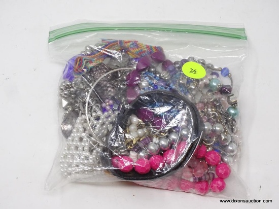 LOT OF ASSORTED COSTUME JEWELRY; SMALL BAG OF UNRESEARCHED COSTUME JEWELRY TO INCLUDE BRACELETS AND