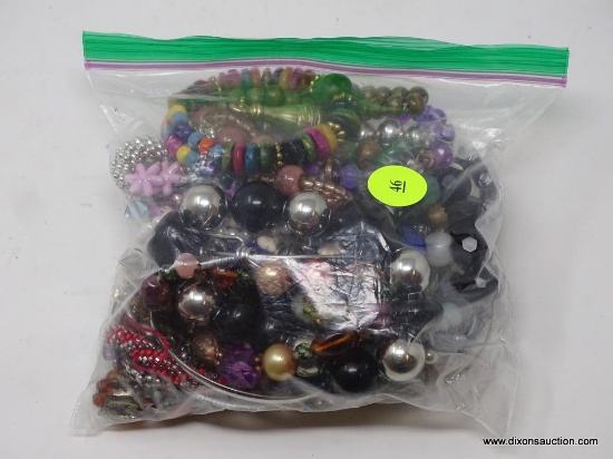LOT OF ASSORTED COSTUME JEWELRY; SMALL BAG OF UNRESEARCHED COSTUME JEWELRY TO INCLUDE BRACELETS AND