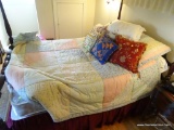 (UPMR) BED LINENS; LOT INCLUDES A FULL SIZE QUILT, SHEETS, PILLOWS AND PILLOW CASES. ALSO INCLUDES A