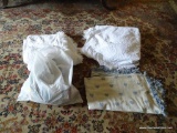 (SDRM) LOT OF ASSORTED LINENS AND BLANKETS; LOT OF LINENS AND BLANKETS WITH 5 DIFFERENT DESIGNS TO
