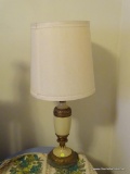 (BR) CERAMIC TABLE LAMP; CREAM AND BRONZE FINISH TABLE LAMP WITH LEAF AND FAN DETAILING. COMES WITH