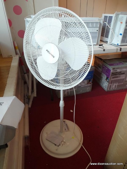 PELONIS 18'' WHITE STAND FAN. MODEL FS40-19M. FAN IS WORKING TESTED