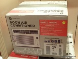 SMART ROOM AIR CONDITIONER; SMART ROOM AC UNIT, COOLS A SMALL ROOM (10 FT X 25 FT OR 250 SQ FT)