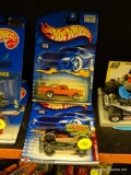 LOT OF HOT WHEELS COLLECTORS CARS; 2 PIECE LOT OF COLLECTORS DIECAST CARS TO INCLUDE A 2000 EDITION