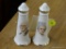 (R2) DECORATIVE SALT N' PEPPER SHAKERS; GEORGE AND MARTHA WASHINGTON SALT AND PEPPER SHAKERS WITH