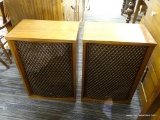 (R1) PAIR OF SANSUI SPEAKERS; 2 WOODEN SANSUI 4 WAY 6 SPEAKERS SP-3500 VINTAGE SPEAKERS. HAS SOME