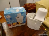 (R4) RIVAL ICE CREAM MAKER; RIVAL 4 QT, WHITE ELECTRIC ICE CREAM MAKER THAT USES ROCK SALT AND ICE