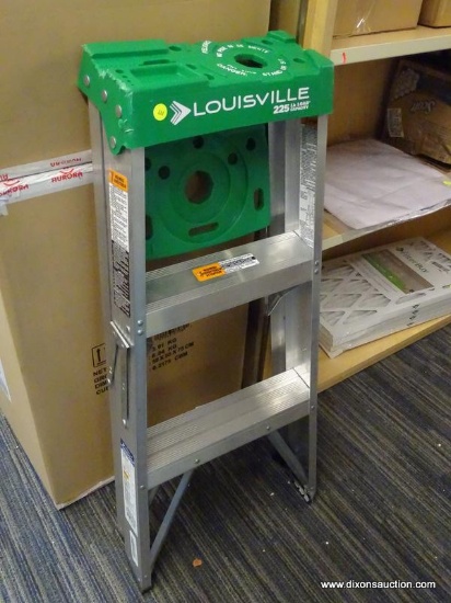 SMALL STEP LADDER; 3 FT ALUMINUM STEP LADDER WITH A DAMAGED LEG. NEEDS TLC.