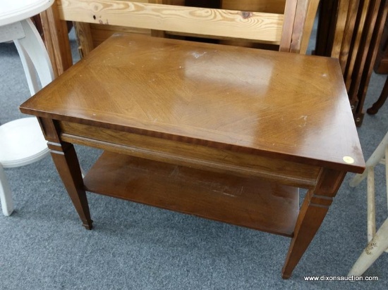 (R5) MID CENTURY MODERN END TABLE; BANDED AND INLAID WALNUT END TABLE WITH LOWER SHELF. MEASURES 20