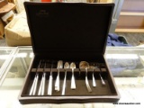 (R3) STERLING SILVERWARE; 18 PIECE LOT OF OLD LACE STERLING SILVERWARE TO INCLUDE 4 DINNER SPOONS, 3