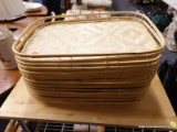 (R3) LOT OF WOVEN WOODEN TRAYS; 13 PIECE LOT OF WOODEN TRAYS WITH A WOVEN BOTTOM. MEASURES 19 IN X