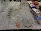 (TABLE) TABLE LOT OF ASSORTED GLASSWARE; LOT INCLUDES 6 HOLLY ROCKS GLASSES, CHAMPAGNE GLASSES, A