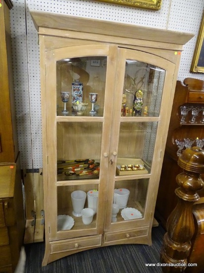 (R1) DISPLAY CABINET; WOODEN DISPLAY CABINET WITH 2 ROUND TOP BEVELED GLASS CABINET DOORS WITH LOCK