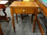 (R3) END TABLE; SINGLE DRAWER END TABLE WITH TURNED LEGS AND DOVE TAILING ON THE DRAWER. HAS A