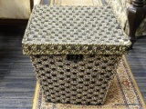 (R4) LAUNDRY BASKET; WOVEN BROWN AND BLACK LAUNDRY BASKET WITH LIFT LID TOP. IS IN GOOD CONDITION