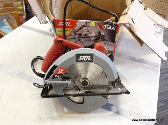 (R1) SKIL CIRCULAR SAW; 7.25 IN CIRCULAR SAW WITH AN 18 TOOTH CARBIDE BLADE, SPINDLE LOCK, AND 13