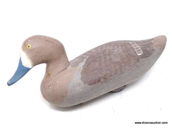 MITCHELL STYLE RINGBILL HEN DECOY. MADE IN THE MITCHELL SHOP HAVRE DE GRACE MARYLAND. AVERAGE PAINT