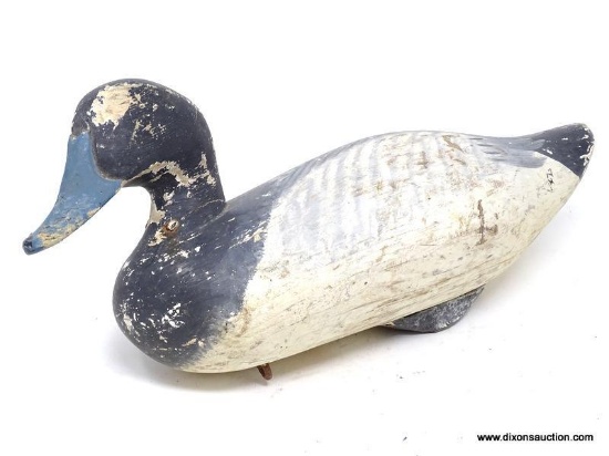 MITCHELL SHOP BLUEBILL DRAKE DECOY. SOLID WOOD BODY. ATTACHED LEAD WEIGHT. POSSIBLY MADE BY MADISON