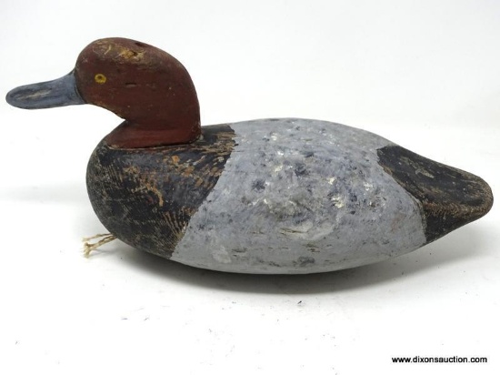 SOLID BODY WORKING DECOY. REDHEAD DRAKE. SOLID CARVED PINE BODY. THINLY SHAPED HEAD. OLD WORKING