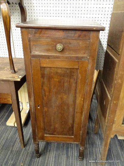 (R1) MAHOGANY CABINET; 1 DOOR CABINET WITH UPPER DRAWER. POST AND PANEL CONSTRUCTION. HAS NICELY