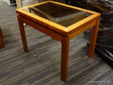 (R4) SQUARE GLASS TOP END TABLE; SQUARE WOODEN END TABLE WITH A TINTED GLASS TABLE TOP AND MORTISE