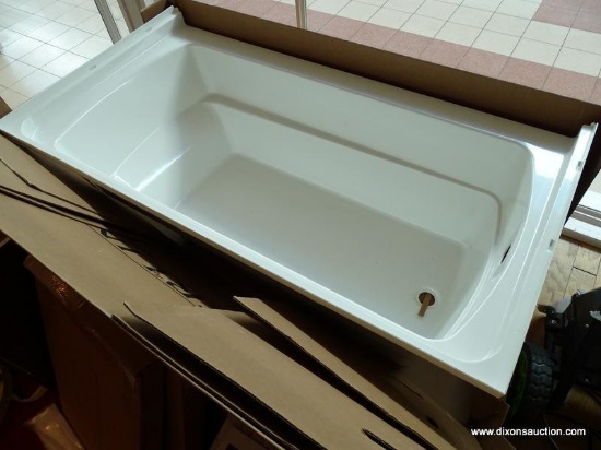 (WINDOW) STERLING BATHTUB; ENSEMBLE, WHITE IN COLOR, LEFT ON LEFT BATHTUB. MEASURES 5 FT X 32 IN X