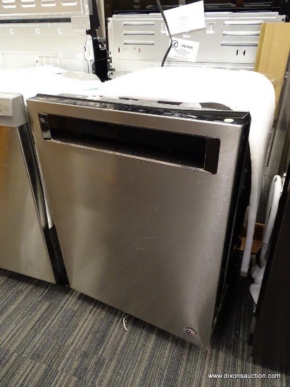 KITCHENAID 46-DECIBEL BUILT-IN DISHWASHER (FINGERPRINT-RESISTANT STAINLESS STEEL) ENERGY STAR. OPEN