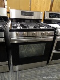 SAMSUNG 5 BURNERS 5.8-CU FT SELF-CLEANING FREESTANDING GAS RANGE (STAINLESS STEEL). THE SAMSUNG 5.8