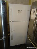 FRIGIDAIRE 20.4-CU FT TOP-FREEZER REFRIGERATOR (WHITE). 2 FULL-WIDTH GLASS REFRIGERATOR SHELVES GIVE