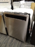 KITCHENAID 46-DECIBEL BUILT-IN DISHWASHER (FINGERPRINT-RESISTANT STAINLESS STEEL) ENERGY STAR. OPEN