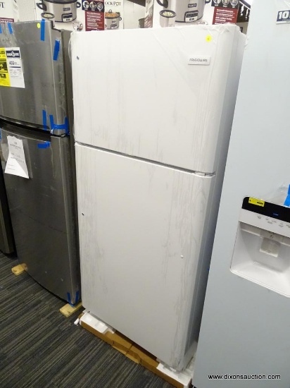 FRIGIDAIRE 18-CU FT TOP-FREEZER REFRIGERATOR (WHITE) ENERGY STAR. CLEAR HUMIDITY-CONTROLLED CRISPER