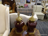 (R4) PAIR OF TABLE LAMPS; SET OF 2, 6-SIDED, BROWN PAINTED METAL TABLE LAMPS WITH A BRASS BASE AND